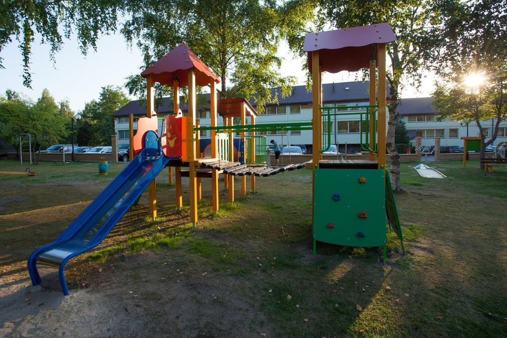 Hotel Niedzwiadek Wdzydze Kiszewskie Bagian luar foto