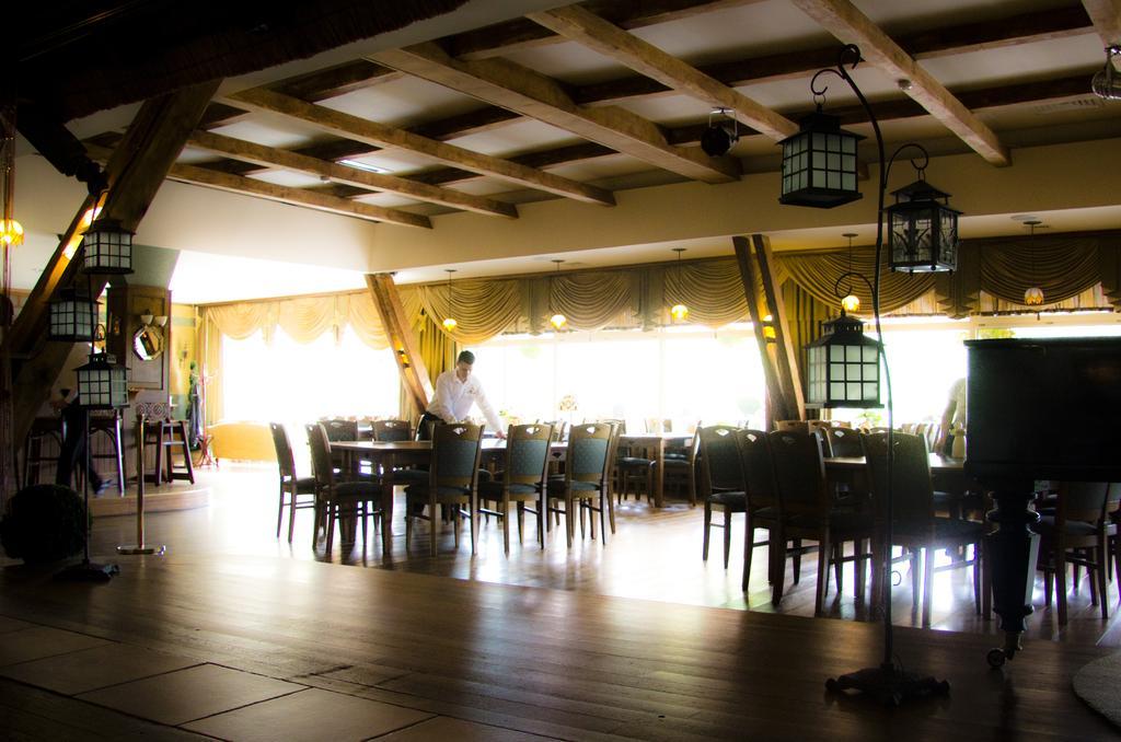 Hotel Niedzwiadek Wdzydze Kiszewskie Bagian luar foto