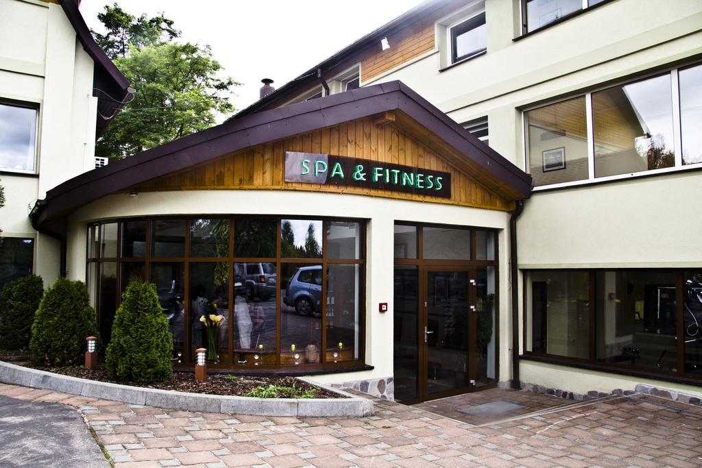 Hotel Niedzwiadek Wdzydze Kiszewskie Bagian luar foto